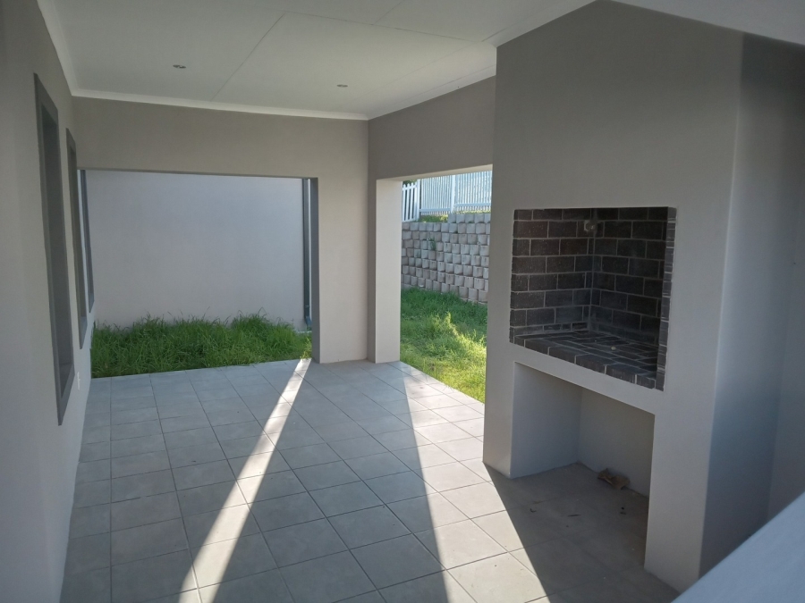 2 Bedroom Property for Sale in Meedingsride Western Cape